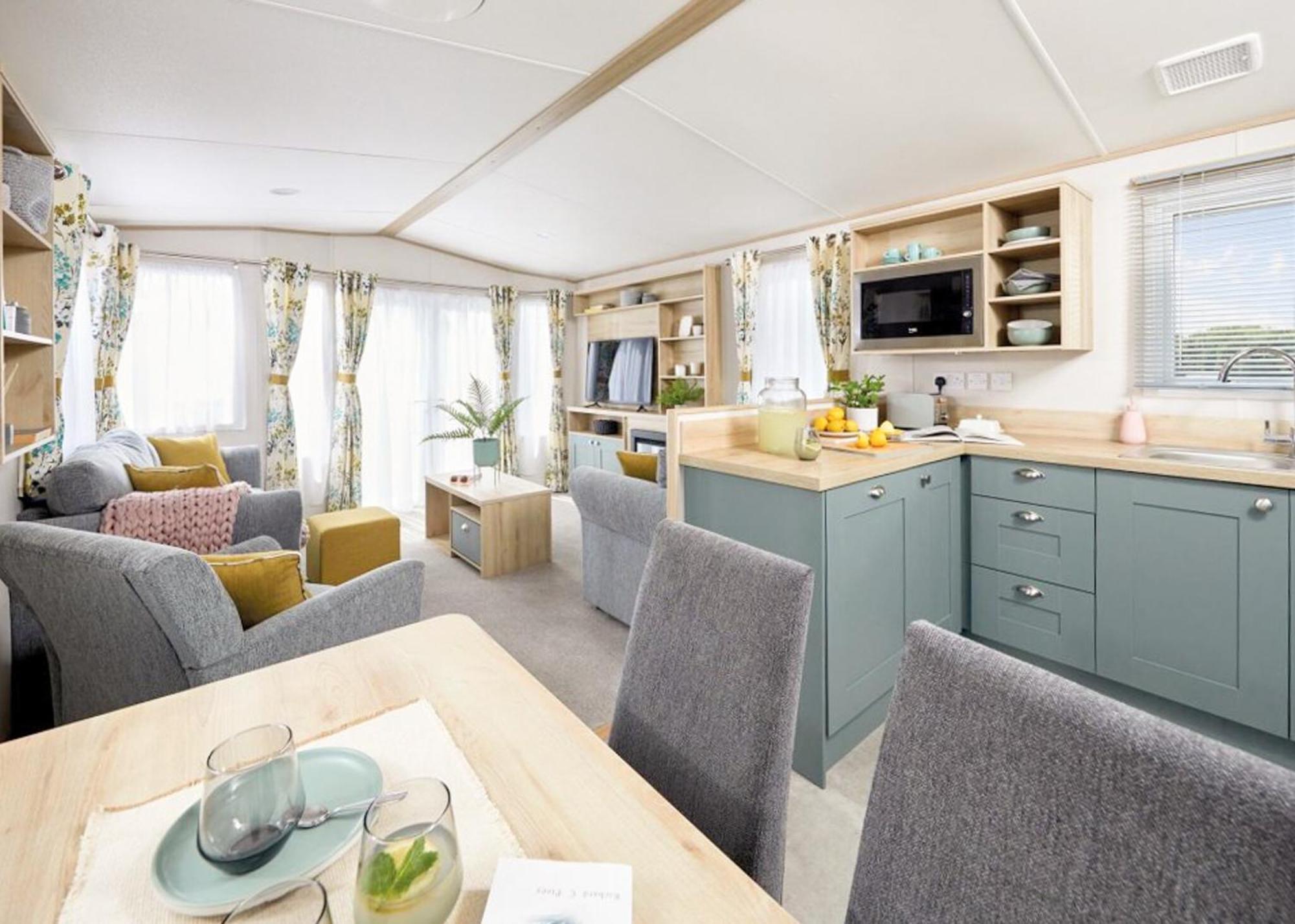 Parc Farm Holiday Park Mold Esterno foto
